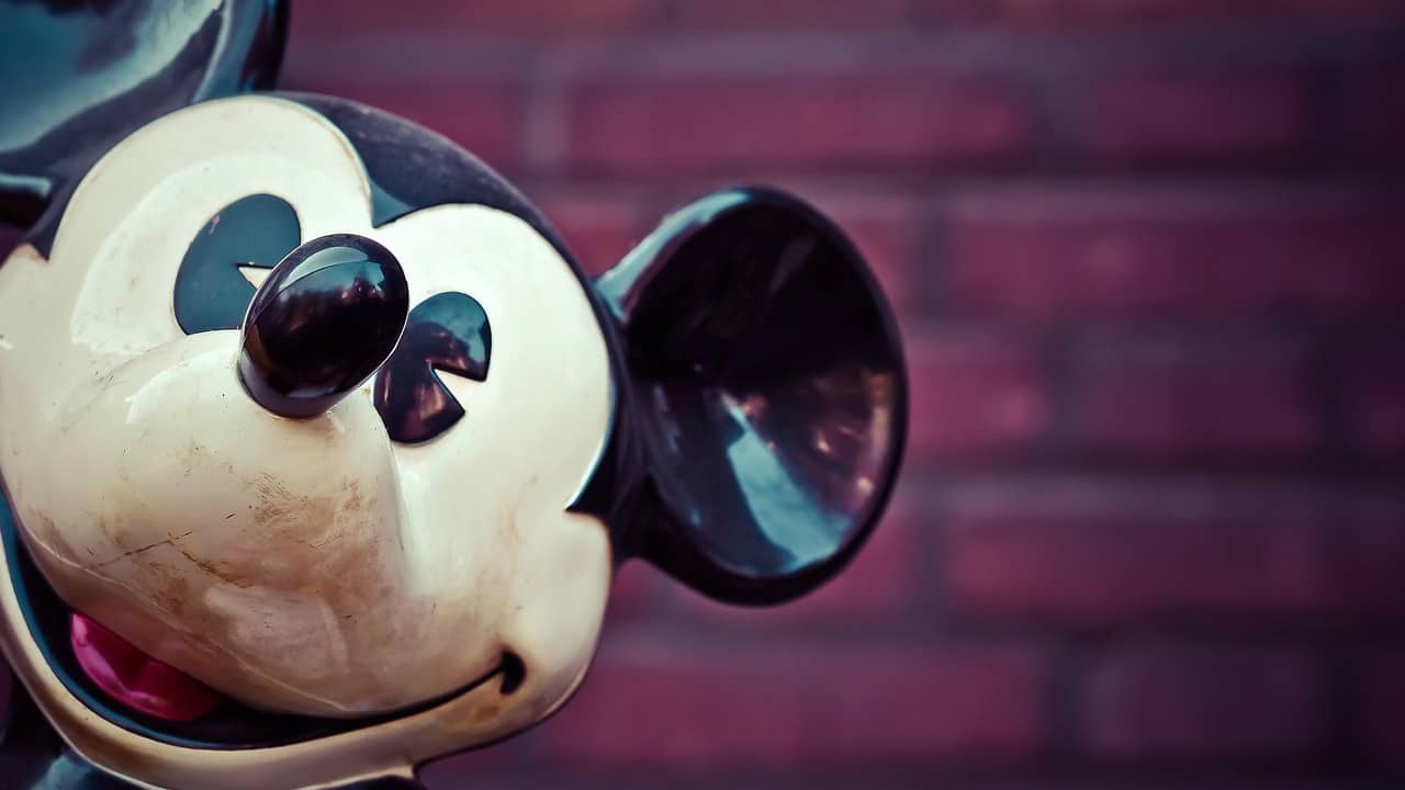 Gehörschutz Micky Mäuse: Woher kommt der Begriff