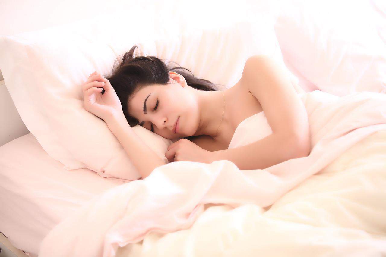 Beste Ohrstöpsel zum Schlafen: Kriterien und Top-Produkte